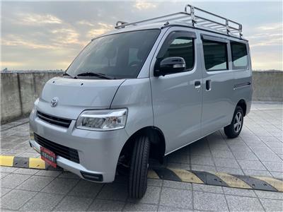 TOWN ACE VAN 5人