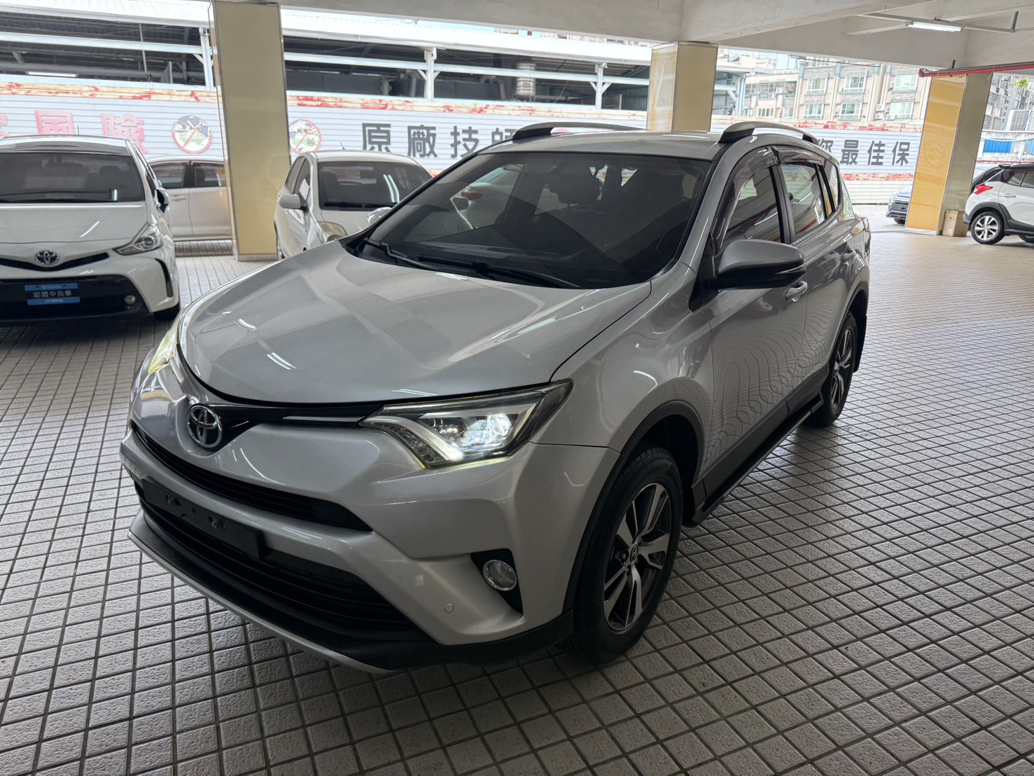車輛圖片