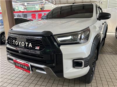 HILUX 2.8