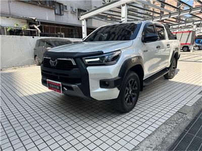 HILUX 2.8