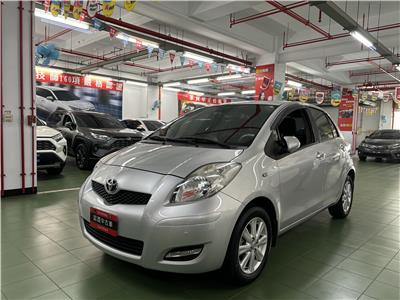 YARIS 1.5