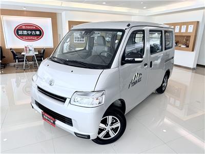 TOWN ACE VAN 5人