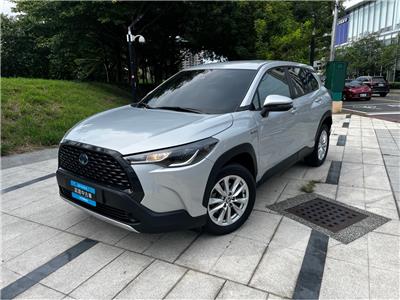 CROSS 1.8 HV