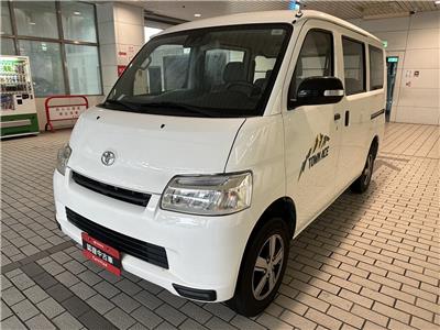 TOWN ACE VAN 5人