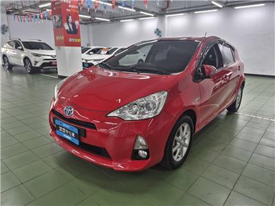 PRIUS C 1.5