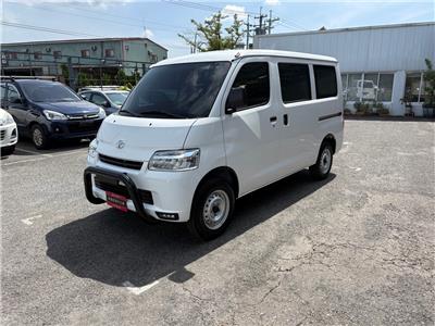TOWN ACE VAN 5人
