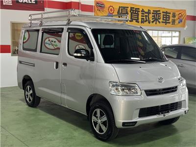 TOWN ACE VAN 5人