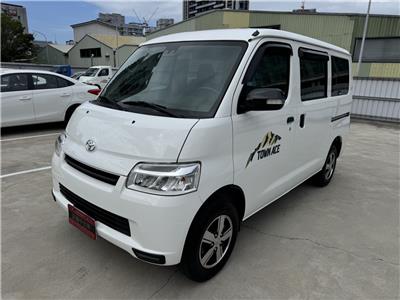 TOWN ACE VAN 5人