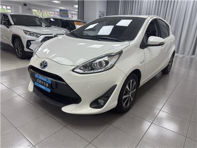 PRIUS C 1.5