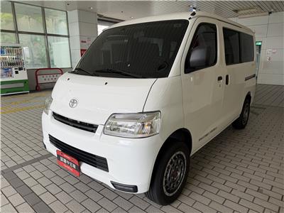 TOWN ACE VAN 5人