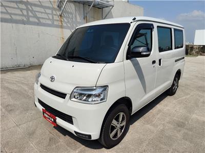TOWN ACE VAN 5人