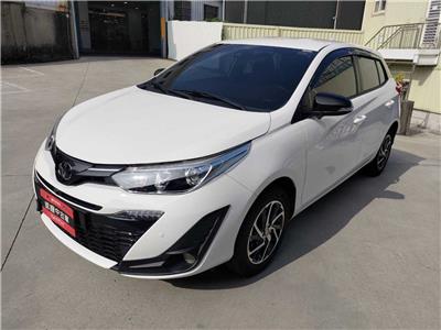 YARIS 1.5