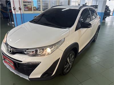 YARIS CROSSOVER 1.5