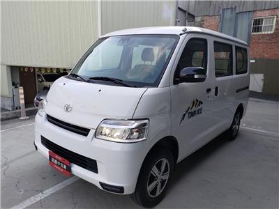 TOWN ACE VAN 5人