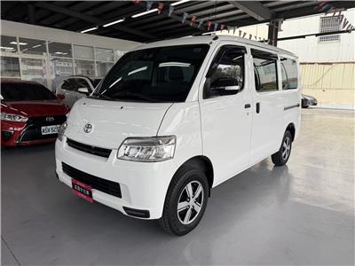 TOWN ACE VAN 5人